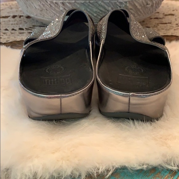 Shoes - Picture 4 of 8